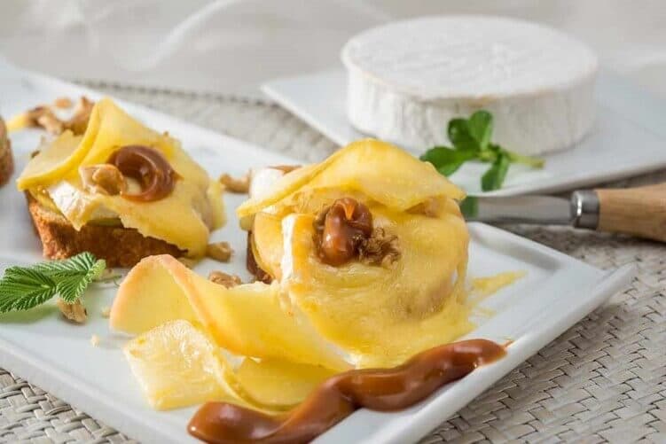 Camembert con dulce de leche