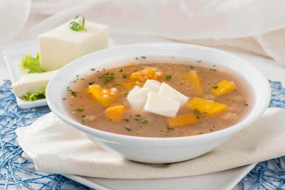 Sopa de quinua y calabaza